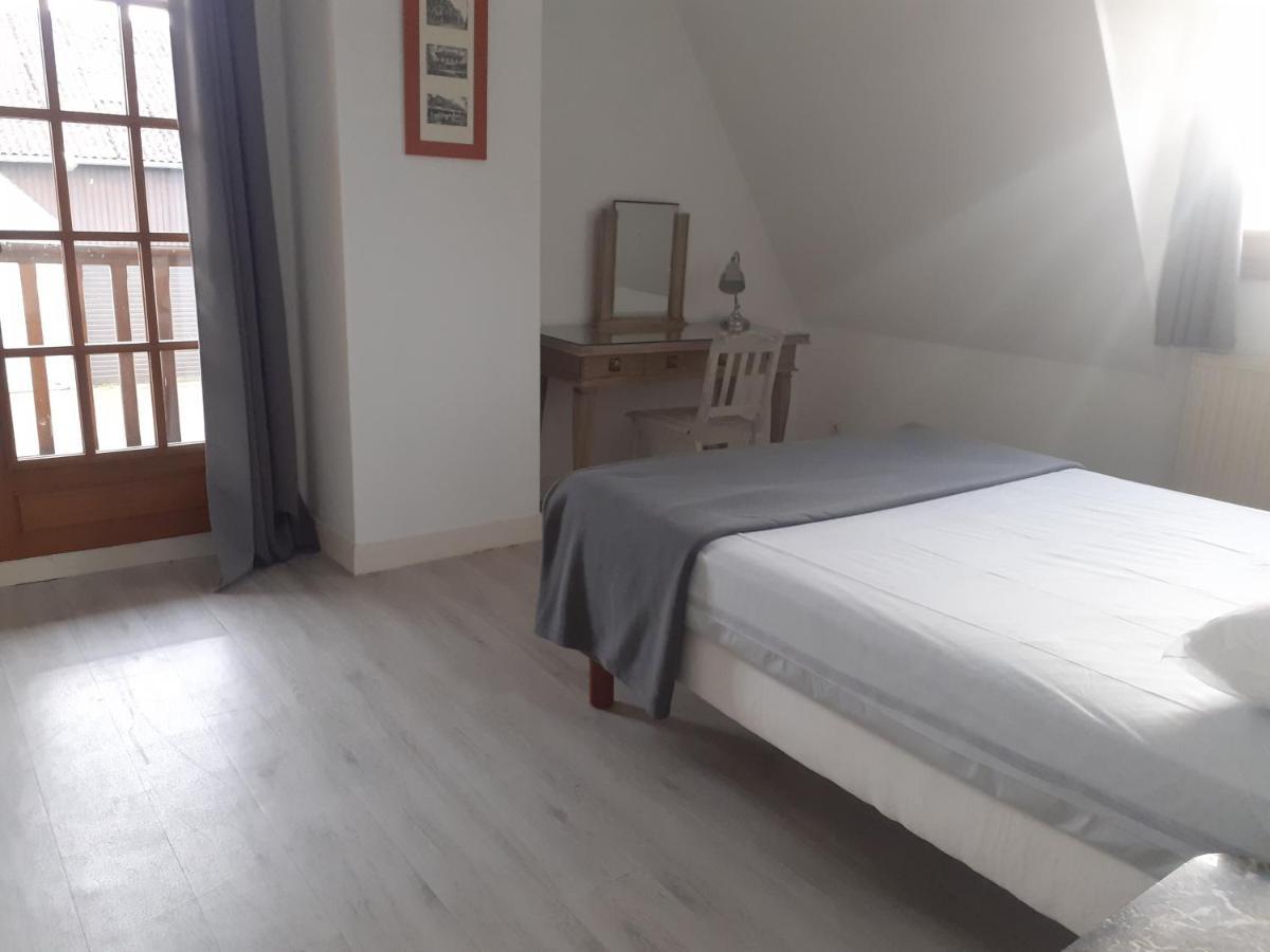 Gite Les Vignettes Bourgeauville Екстер'єр фото